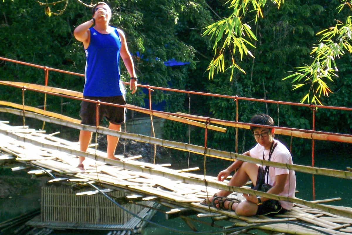 Tigbao Hanging Bridge crossing