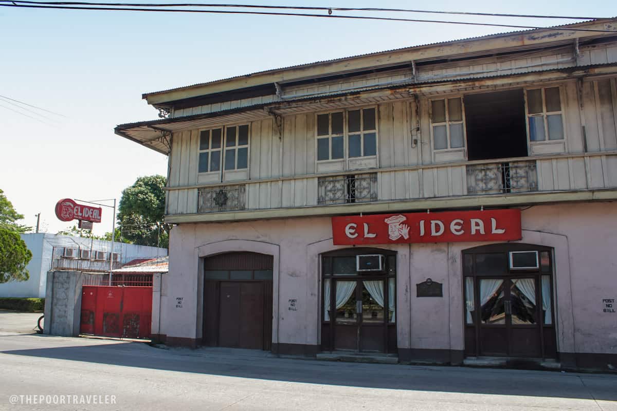 El Ideal Bakery, oldest in the region