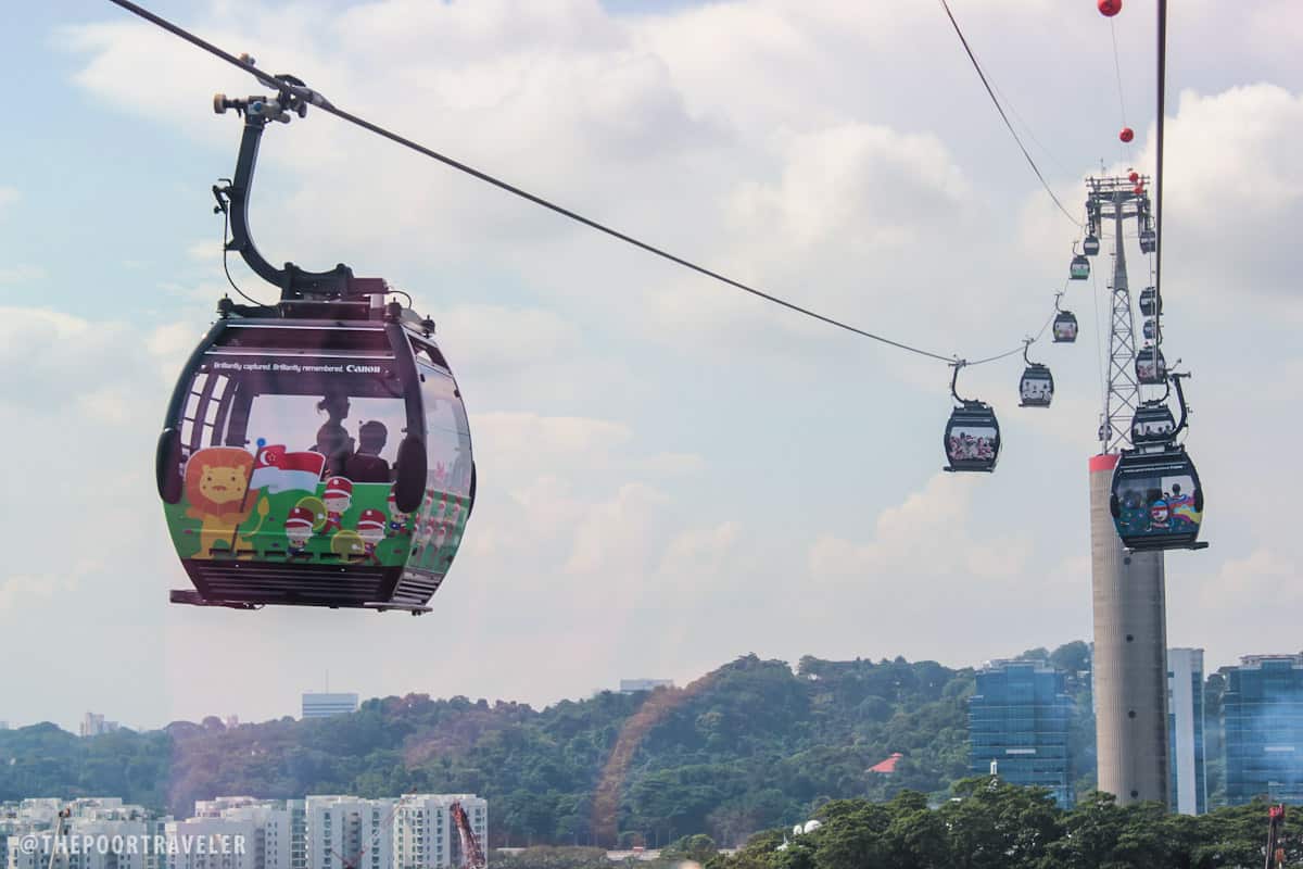 sentosa jewel box cable cars