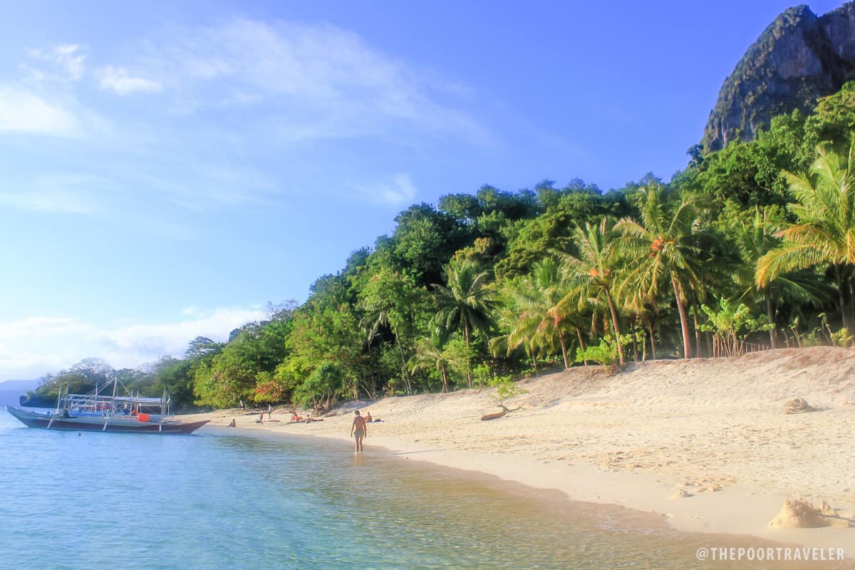 seven commandos beach el nido