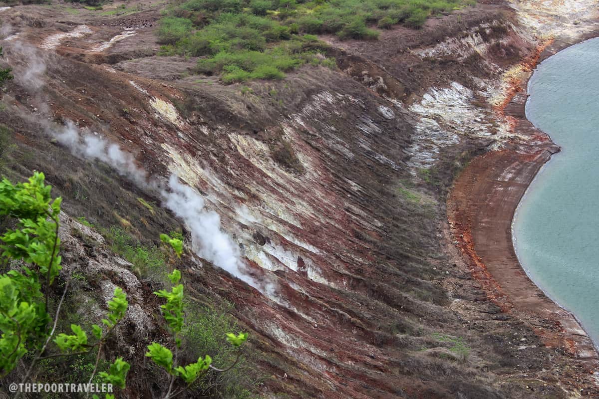 taal volcano steam