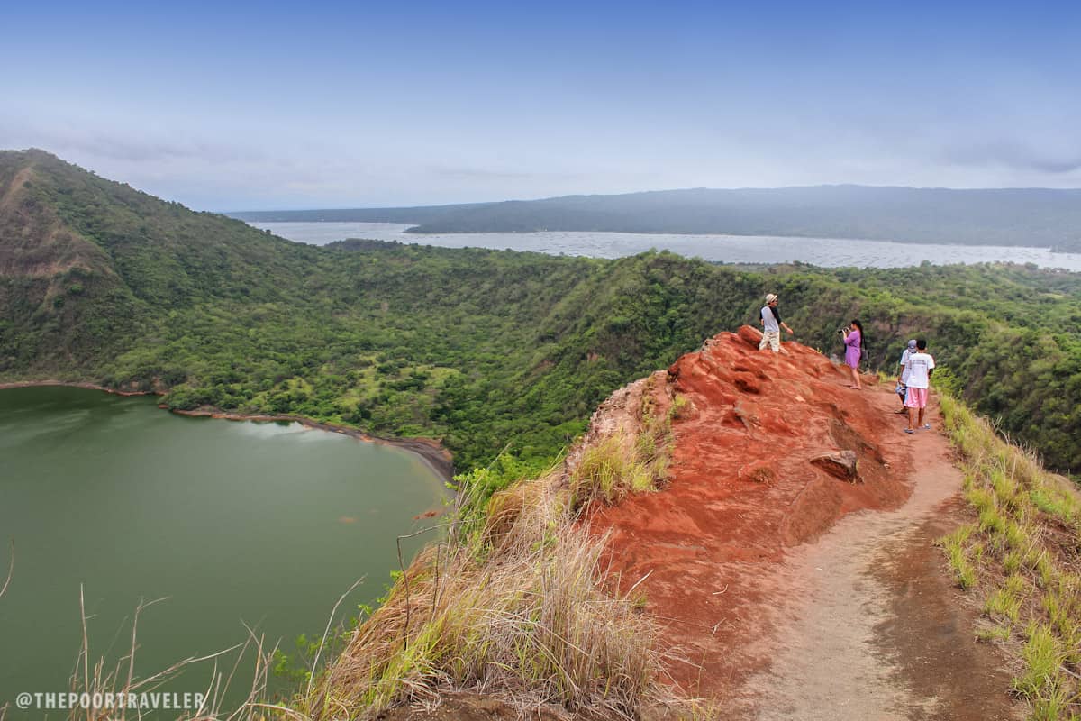 taal volcano tourists