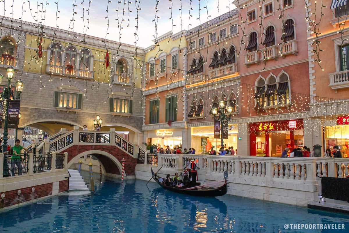venetian macau gondola