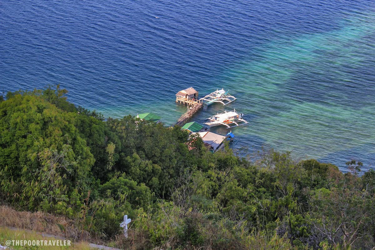 View of the hut by Safari Guesthouse from Aguila