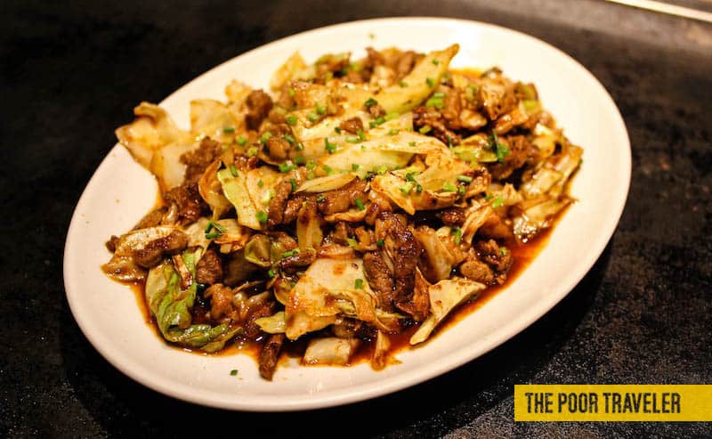 Sauteed cabbage and beef in spicy sauce (JPY 580)