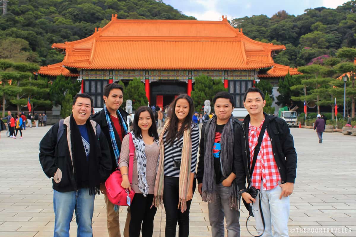 Bloggers at the Martyrs' Shrine