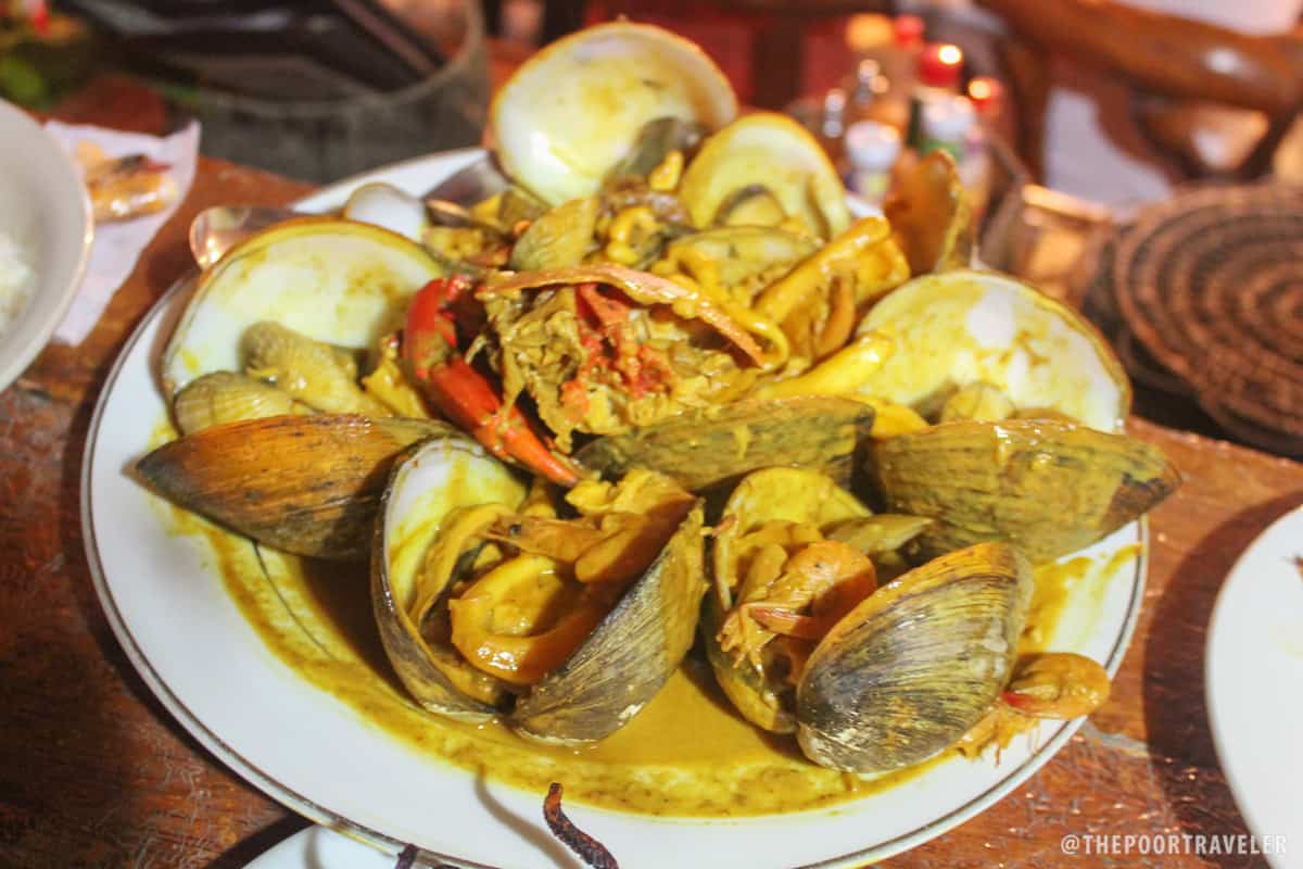 Fruits de Mer Curry aka Mixed Seafood Curry (P350). It doesn't look appetizing in this photo, but it was really tasty. Big, big serving, too.