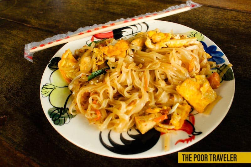 Pad Thai without sprouts and peanuts