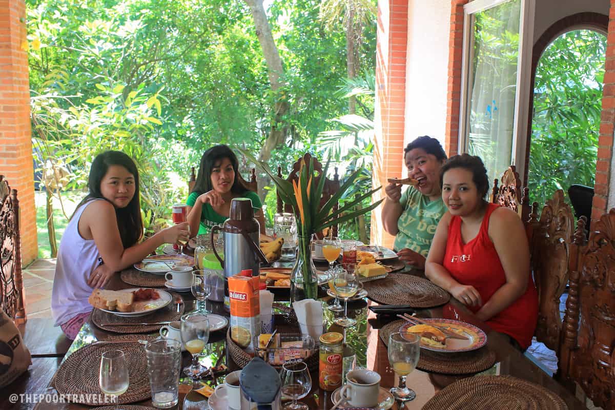 Guests having breakfast