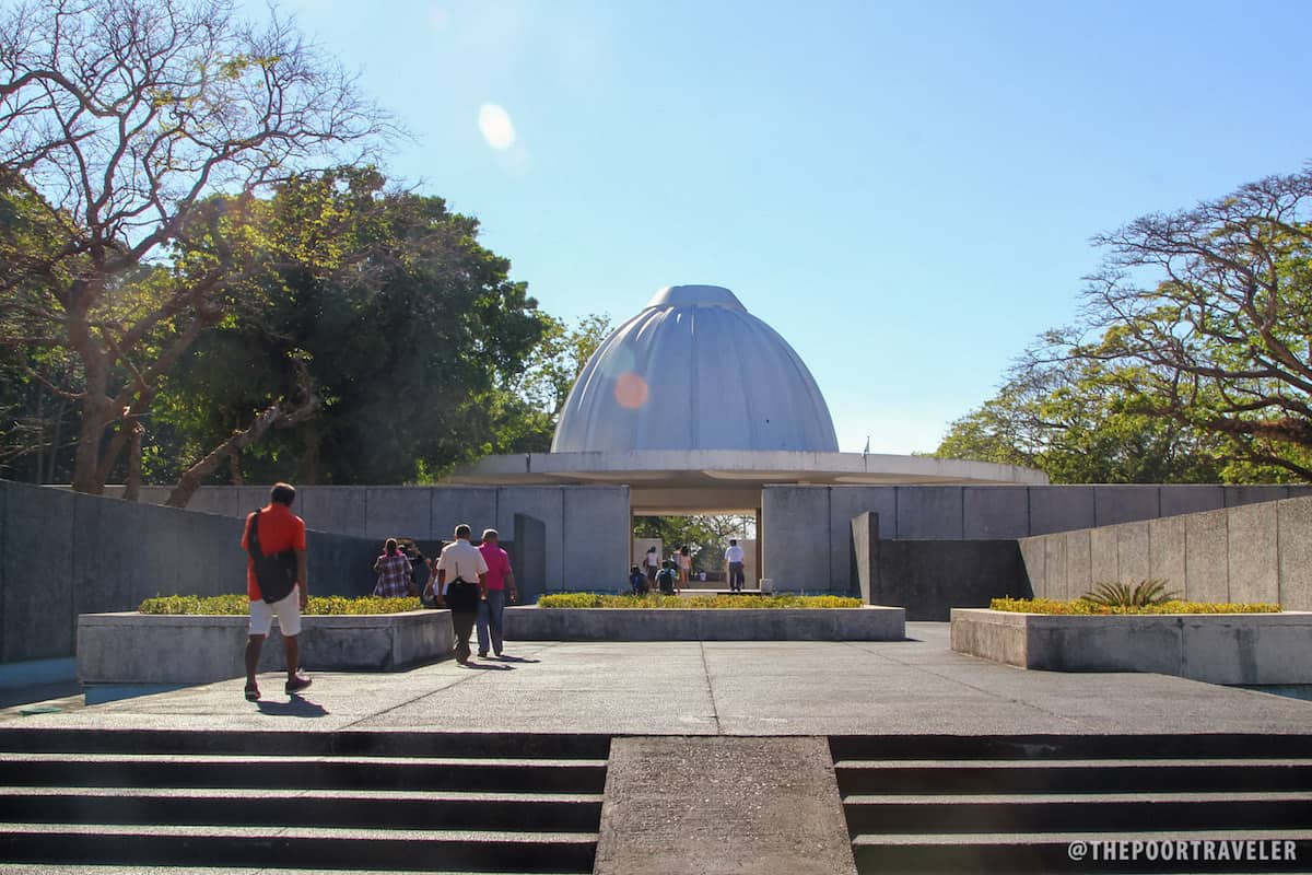 The Dome at the Pacific War Memorial which covers a circular altar. At noon, the altar is illuminated by sunlight coming through the oculus of the dome.