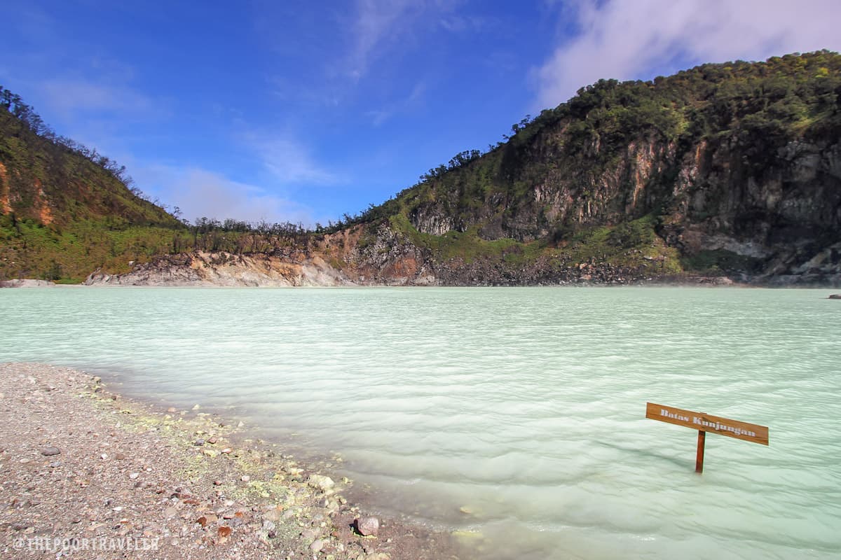 Turquoise crater lake of Kawah Putih