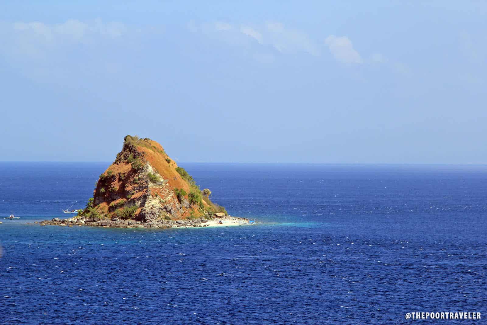 tourist spot in batangas beach