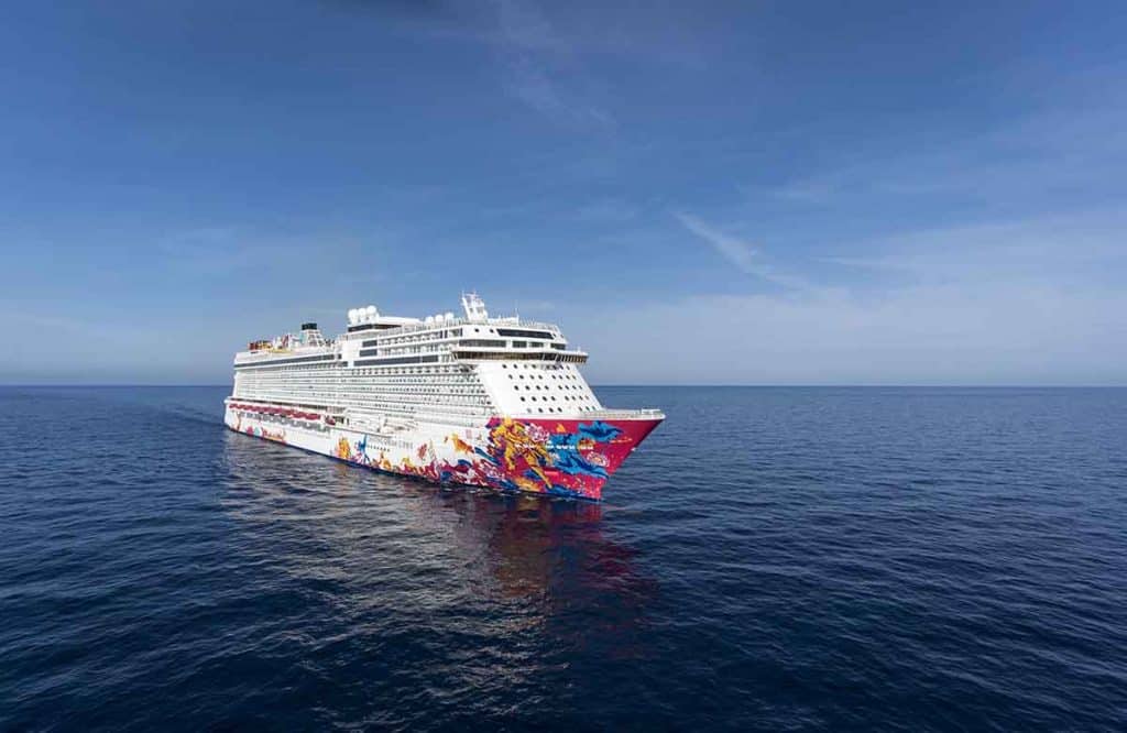 genting dream cruise interior