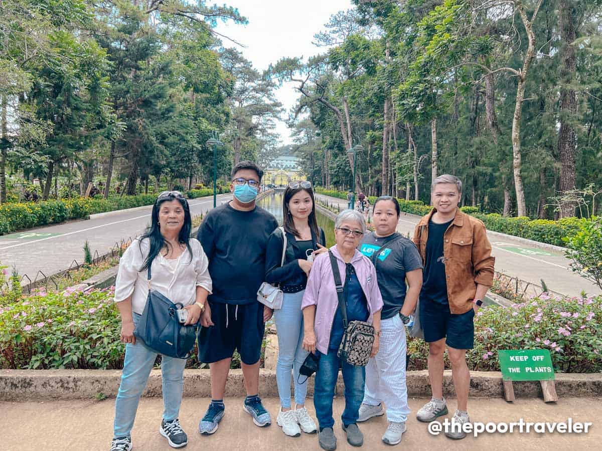 Family at the Mansion Wright Park