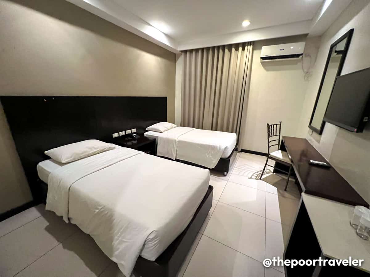 Twin Room at Ever O Business Hotel, Zamboanga City
