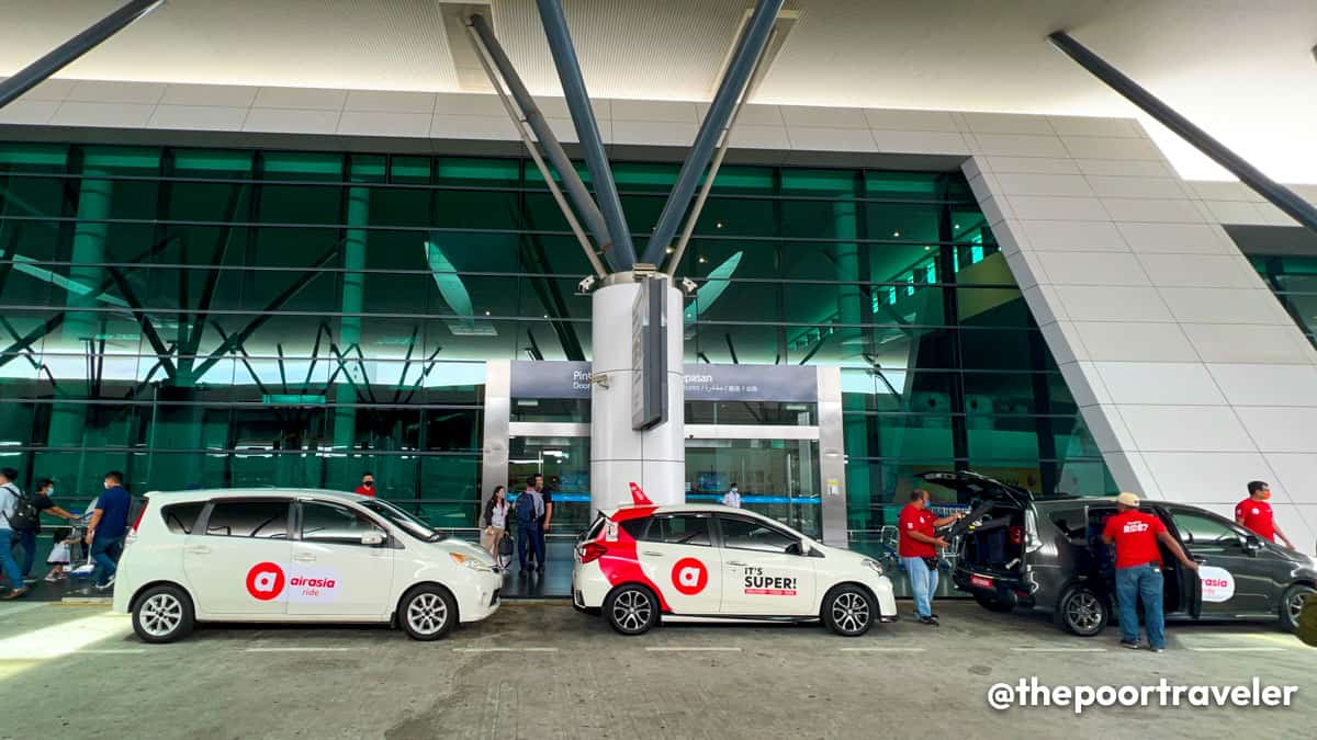 Viaje de AirAsia en el aeropuerto de Kuala Lumpur