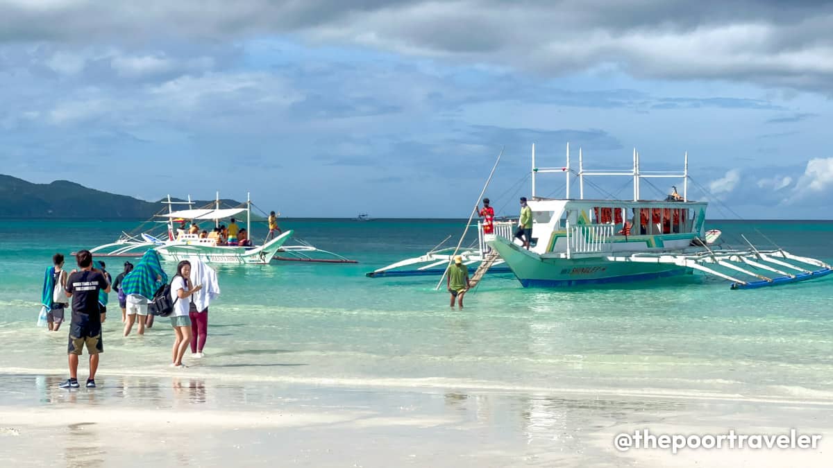 Salto de Isla en Boracay