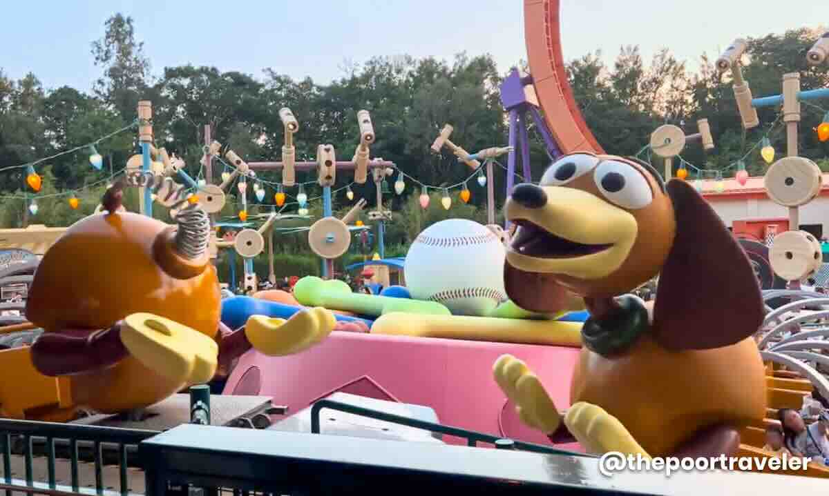 Slinky Dog HK Disneyland