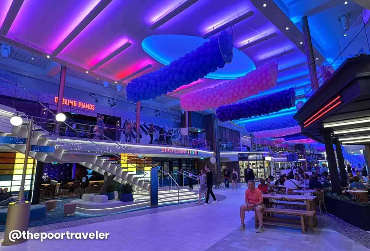 Royal Promenade Icon of the Seas