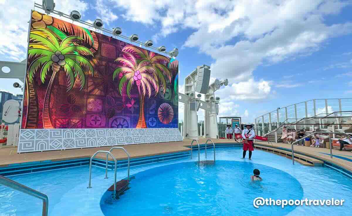 Wayfinder Bay Disney Adventure